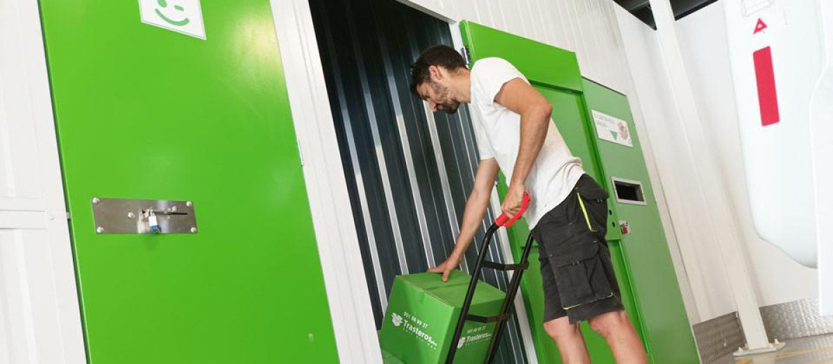 La empresa malagueña que ofrece trasteros gratis a los afectados de Adamuz