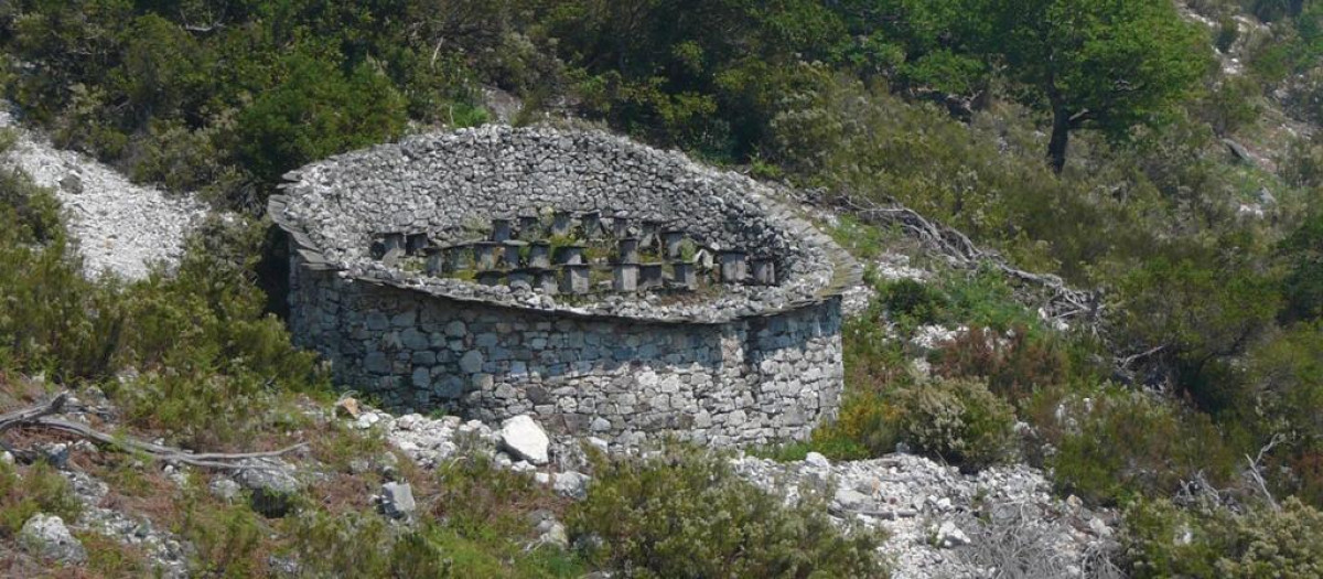 Un cortín en el campo asturiano