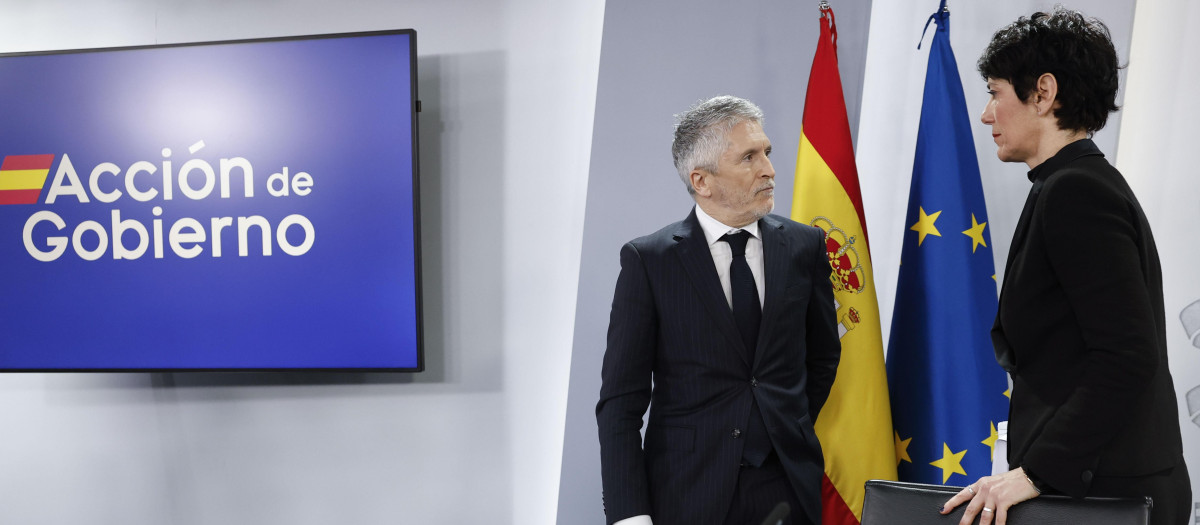 Los ministros Elma Saiz y Fernando Grande-Marlaska, este martes en la Moncloa