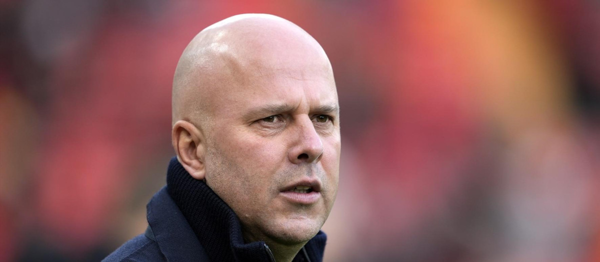 (Foto de ARCHIVO)
27 December 2025, United Kingdom, Liverpool: Liverpool manager Arne Slot stands on the touchline during the English Premier League soccer match between Liverpool and Wolverhampton Wanderers at Anfield. Photo: Peter Byrne/PA Wire/dpa

27/12/2025 ONLY FOR USE IN SPAIN
