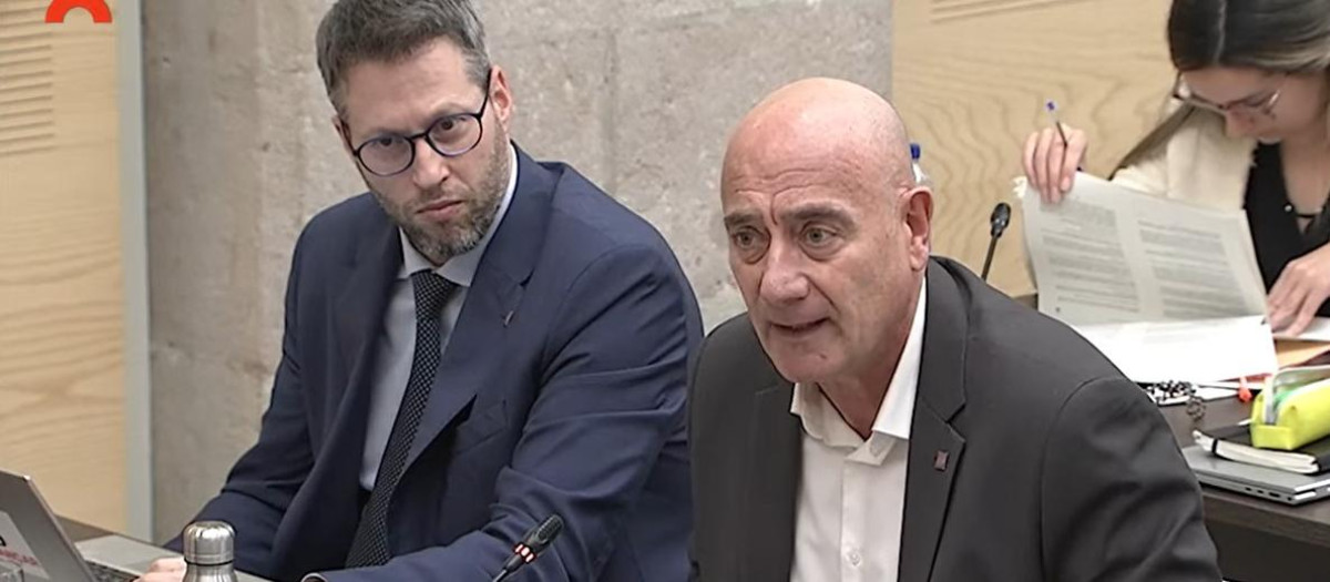 El diputado del PSC Mario García, durante la comisión