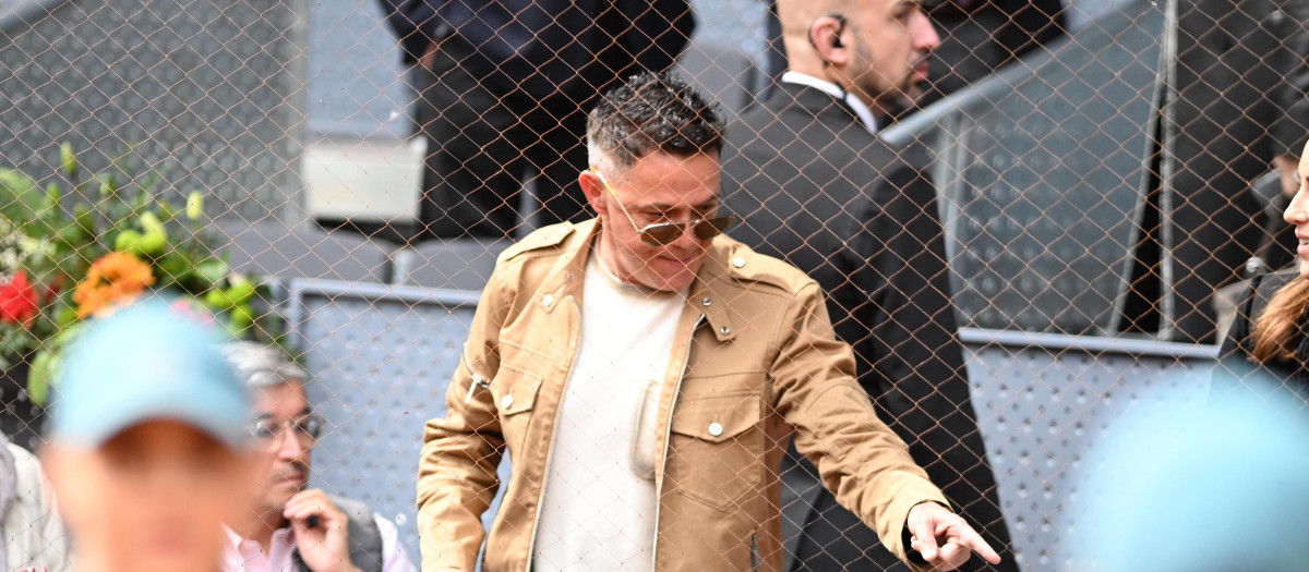 (Foto de ARCHIVO)
Alejandro Sanz durante el partido de Rafa Nadal, a 29 de abril de 2024, en Madrid (España).

José Oliva / Europa Press
FAMOSOS;TENIS;RAFA NADAL;FAMILIA;TELEVISIÓN
29/4/2024