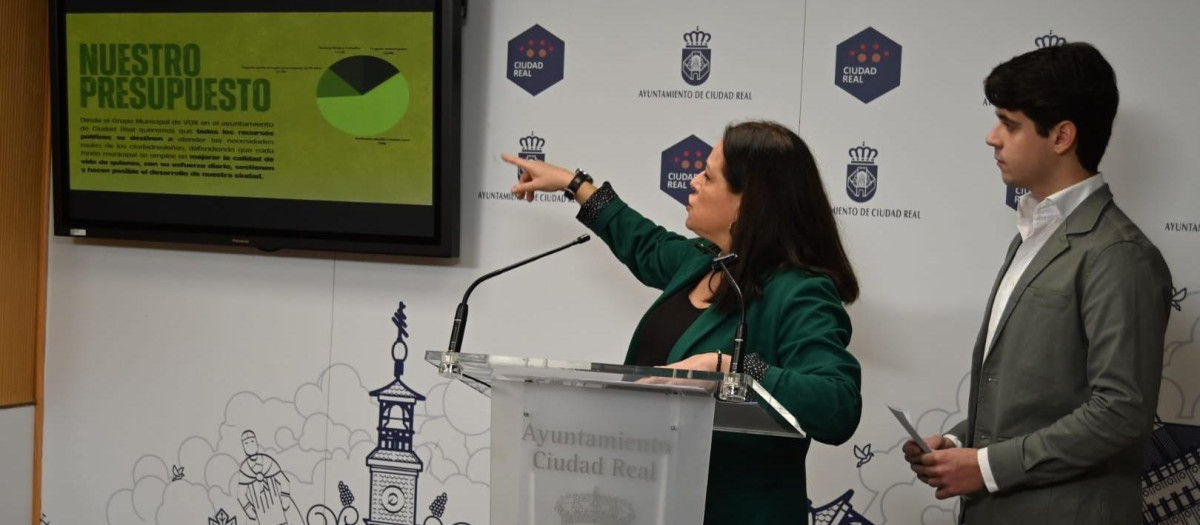 Los ediles de Vox en el Ayuntamiento de Ciudad Real en rueda de prensa