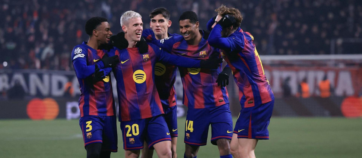 Los jugadores del FC Barcelona, en el partido ante el Slavia de Praga