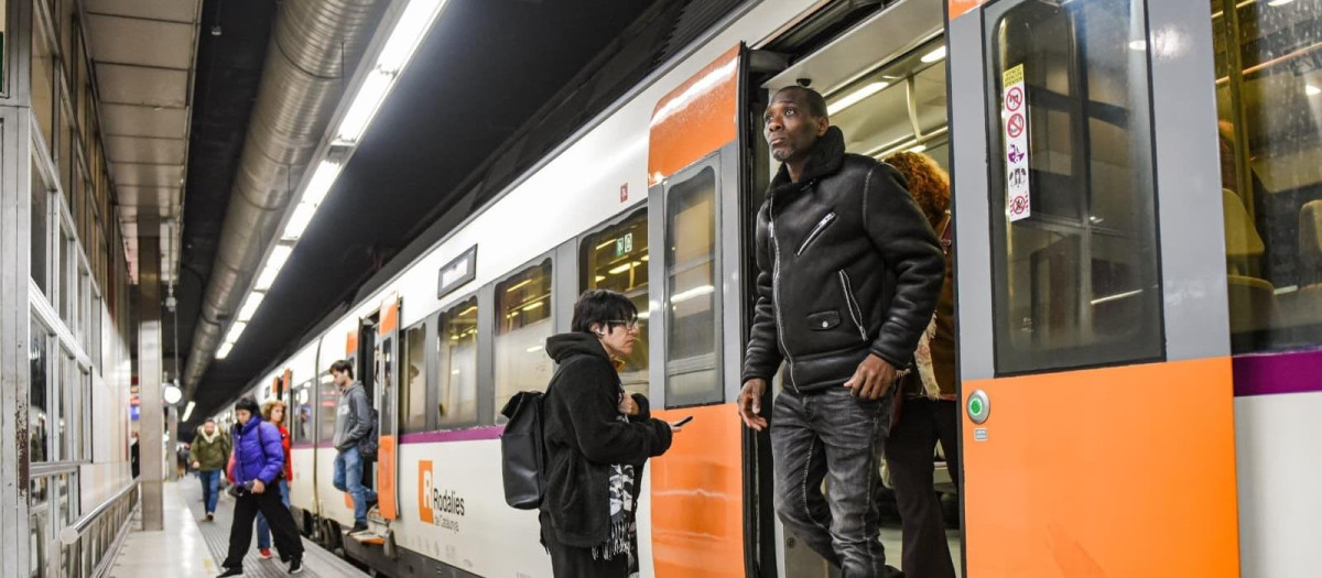 Usuarios de Rodalies, este viernes