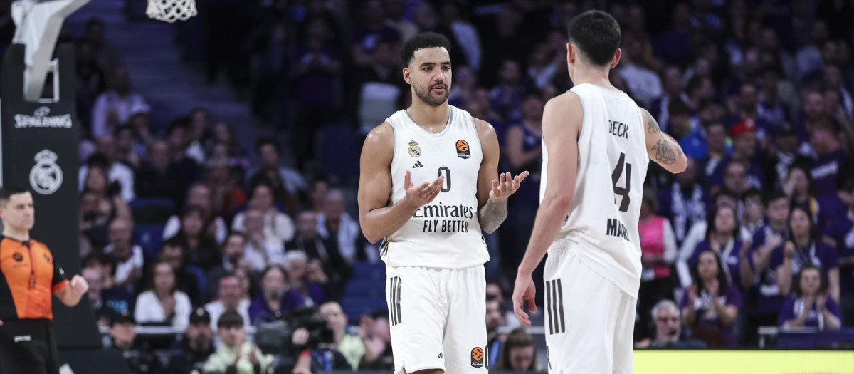 Trey Lyles and Gabriel Deck, del Real Madrid, en un partido de Euroliga
