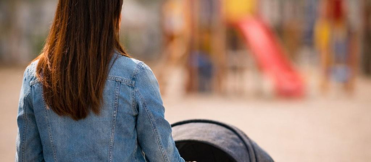 Una mujer con un carrito.

REMITIDA / HANDOUT por AYUNTAMIENTO DE CUEVAS DEL CAMPO.
Fotografía remitida a medios de comunicación exclusivamente para ilustrar la noticia a la que hace referencia la imagen, y citando la procedencia de la imagen en la firma
22/1/2026