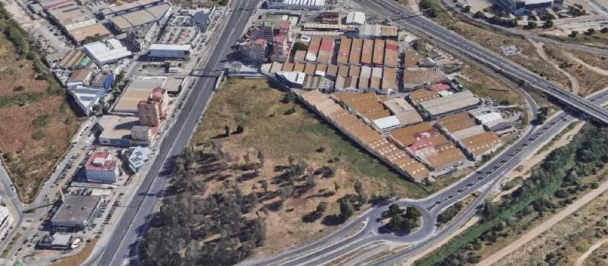 Terrenos donde se ubicará el futuro macro centro comercial