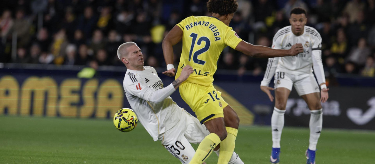 Franco Mastantuono y Renato Veiga, en el Villarreal - Real Madrid