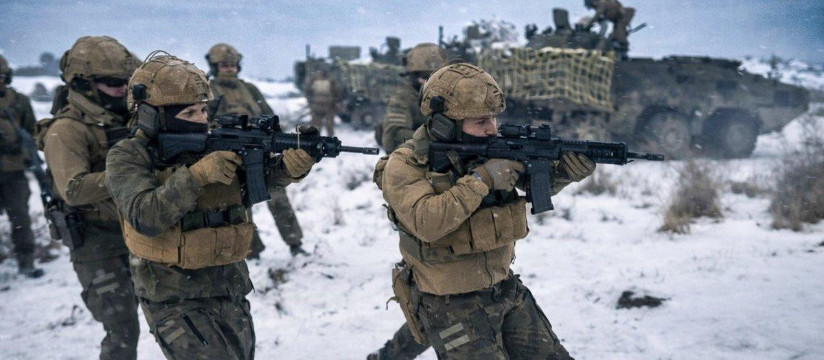 La Fuerza de Infantería de Marina FIMAR_RIII, desplegada en Rumanía, en el marco del Batallón Multinacional de la OTAN, se adiestra con técnicas complejas de fuego