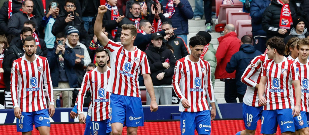 Alexander Sorloth celebra el primer gol del Atlético de Madrid - Mallorca