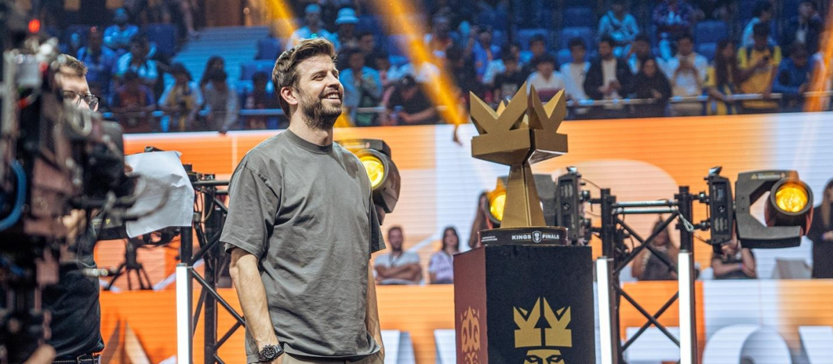(Foto de ARCHIVO)
El exfutbolista Gerard Piqué tras la final de la Kings League 2024, en el WiZink Center, a 20 de abril de 2024, en Madrid (España). Hoy se celebra en el WiZink Center la fase final del primer ‘split’ de la temporada 2024 de la Kings & Queens League, las ligas masculina y femenina de fútbol 7 creadas en 2022 por Gerard Piqué, en sociedad con varios streamers, entre los que se encuentra Ibai Llanos. El espectáculo consiste en la 'Final a Cuatro' de la Kings League, con las semifinales y la final, y la final de la Queens League.

Gabriel Luengas / Europa Press
20 ABRIL 2024;KINGS LEAGUE;QUEENS LEAGUE;FÚTBOL 7;PIQUÉ;IBAI LLANOS;FÚTBOL;JUGADORES;FÚTBOL;FUTBOLISTAS;WIZINK;FINAL
21/4/2024