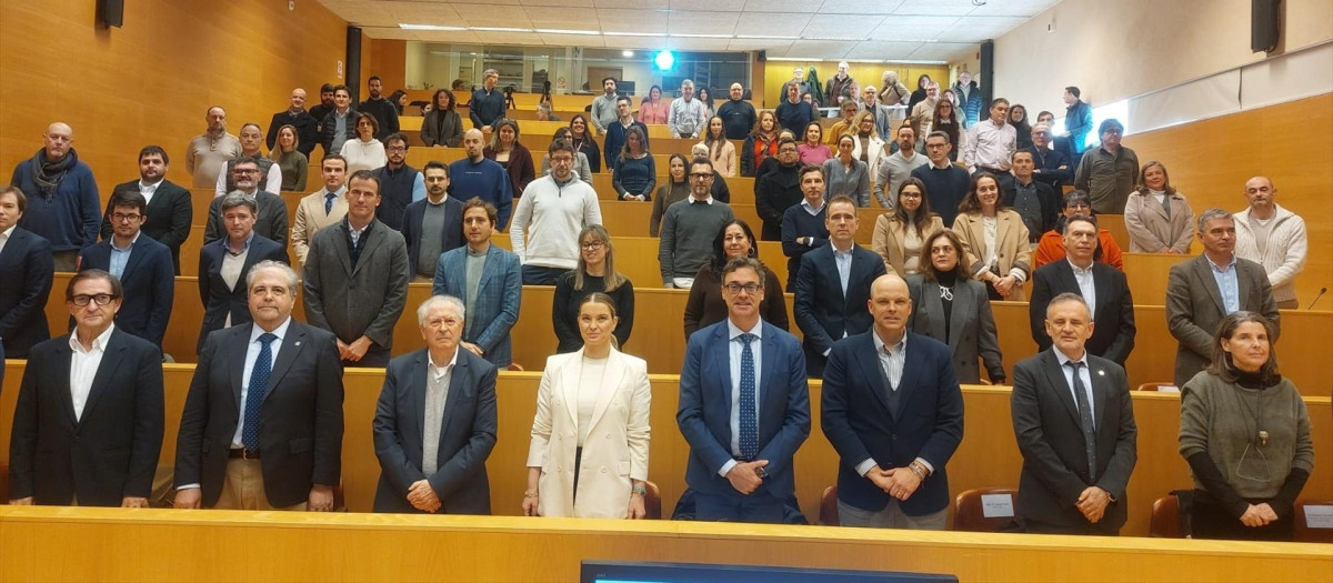 La presidenta del Govern, Marga Prohens, y diversos representantes del Govern en la presentación del Plan de Atracción y Fidelización de Empresas y Proyectos del ParcBit.

EUROPA PRESS
26/1/2026