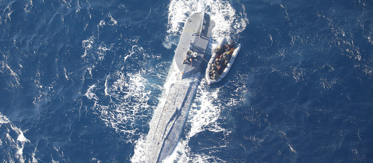 Un semisumergible que transportaba cocaína, interceptado en las Azores