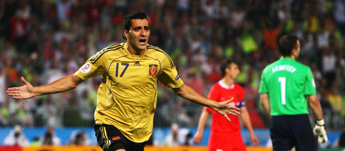 Dani Güiza, en su gol contra Rusia en las semifinales de la Euro 2008