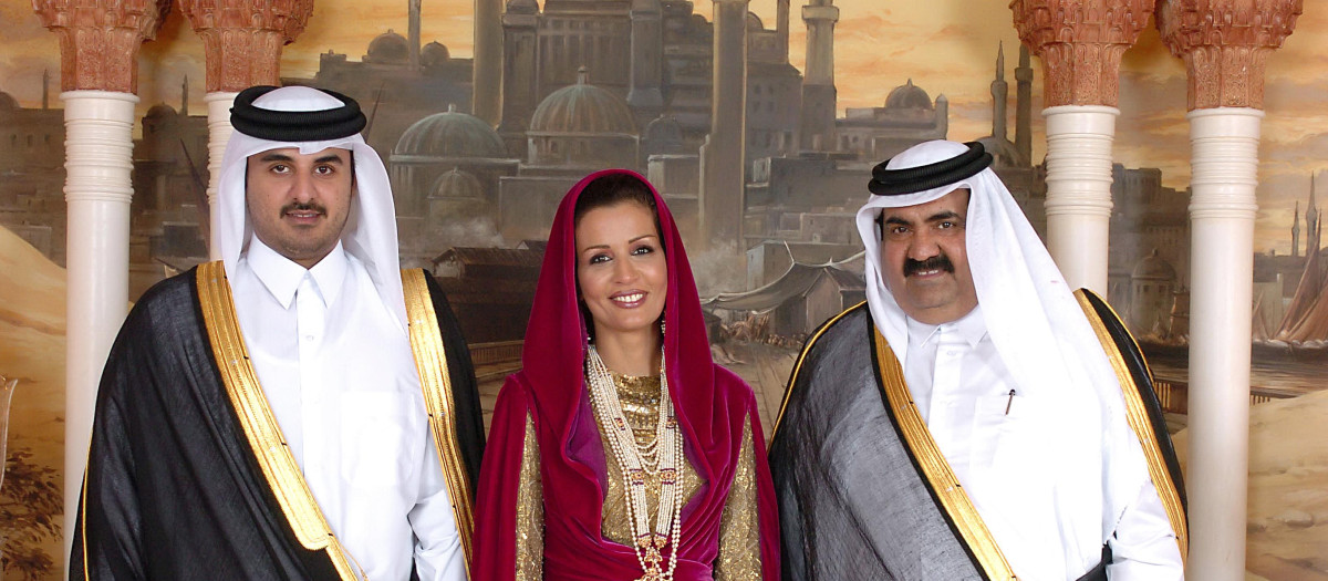 Emir of Qatar Sheikh Hamad Bin Khalifa Al Thani (