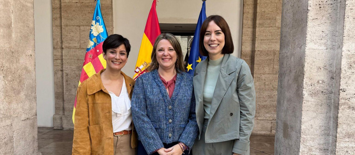Imagen de archivo de la Anna González junto con Diana Morant e Isabel Rodríguez.
