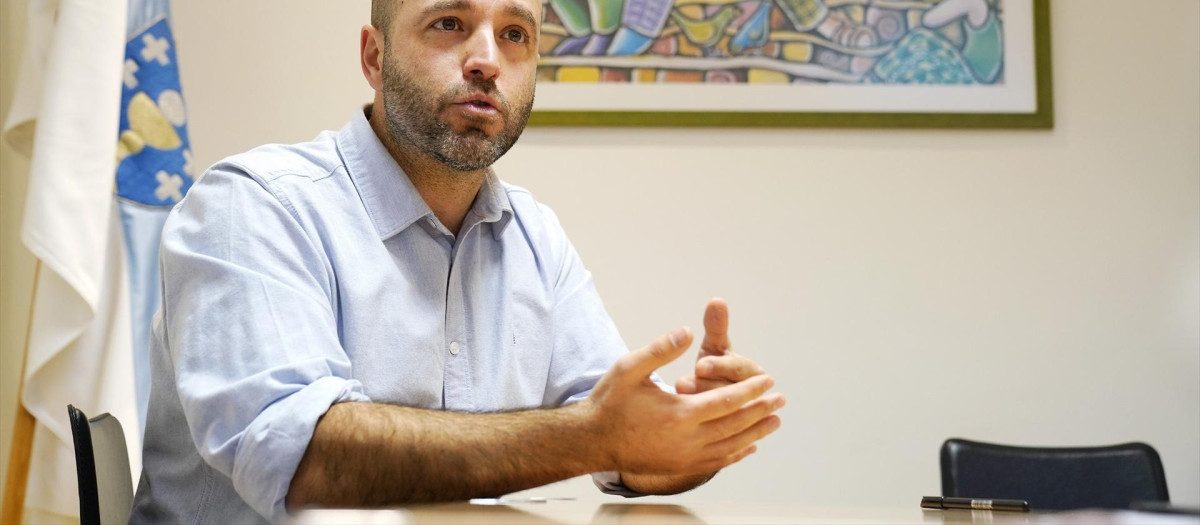 El juez Luis Villares durante su etapa como portavoz de En Marea en el Parlamento de Galicia,