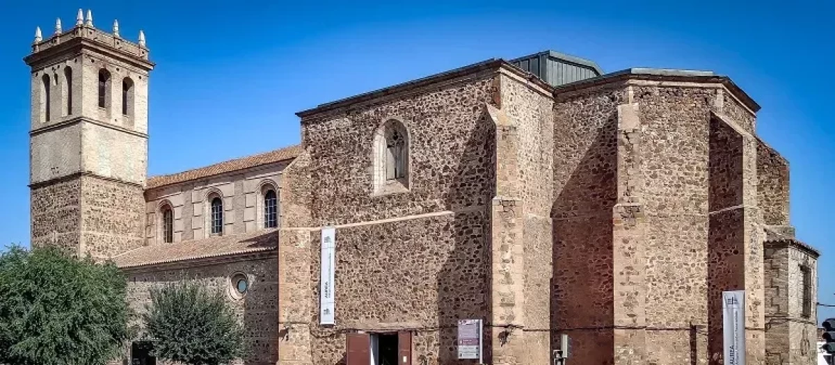 Iglesia, el colegio y el convento de Nuestra Señora del Rosario