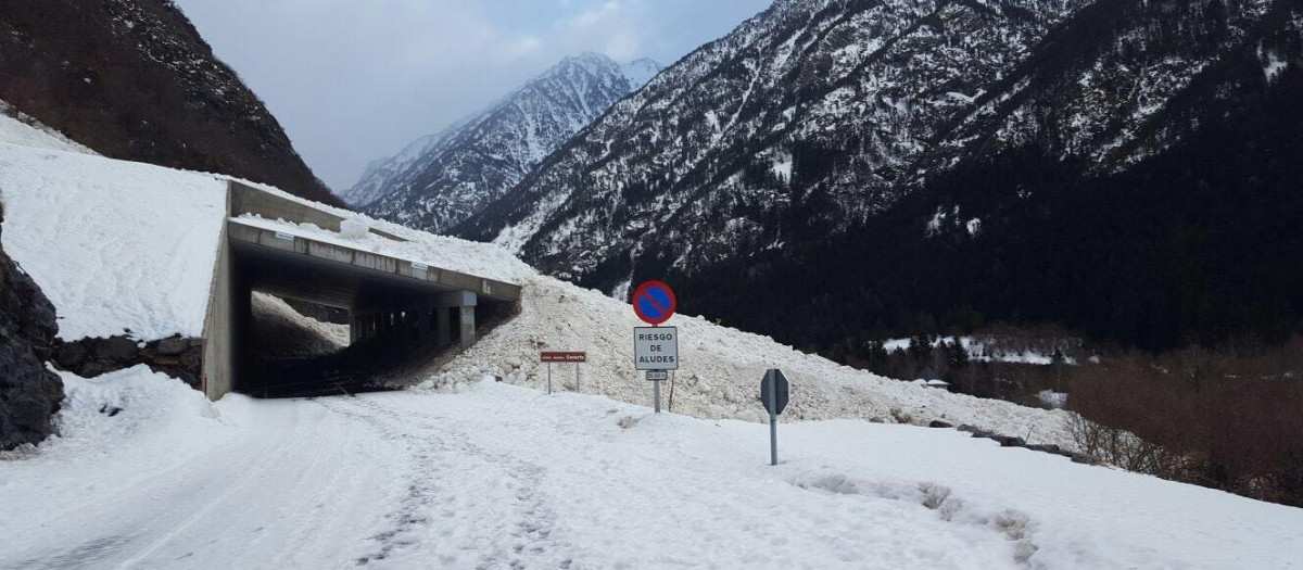 Alud en el valle de Benasque