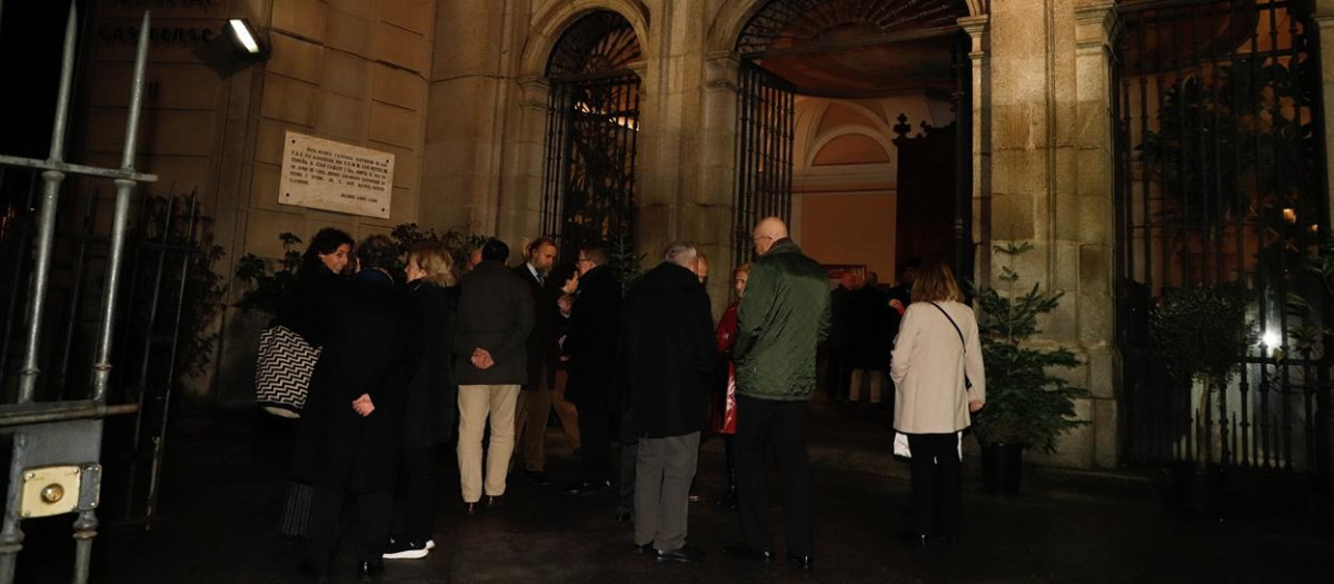 Funeral por Ussía en la Catedral Castrense