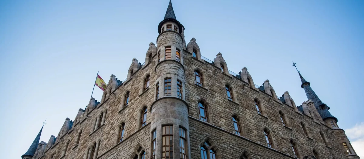 Casa Botines, en León, obra de Gaudí