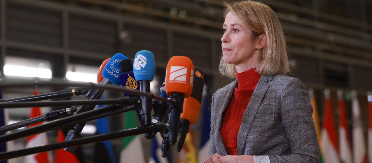 La Alta Representante de la UE sobre política exterior, Kaja Kallas, atiende a los medios