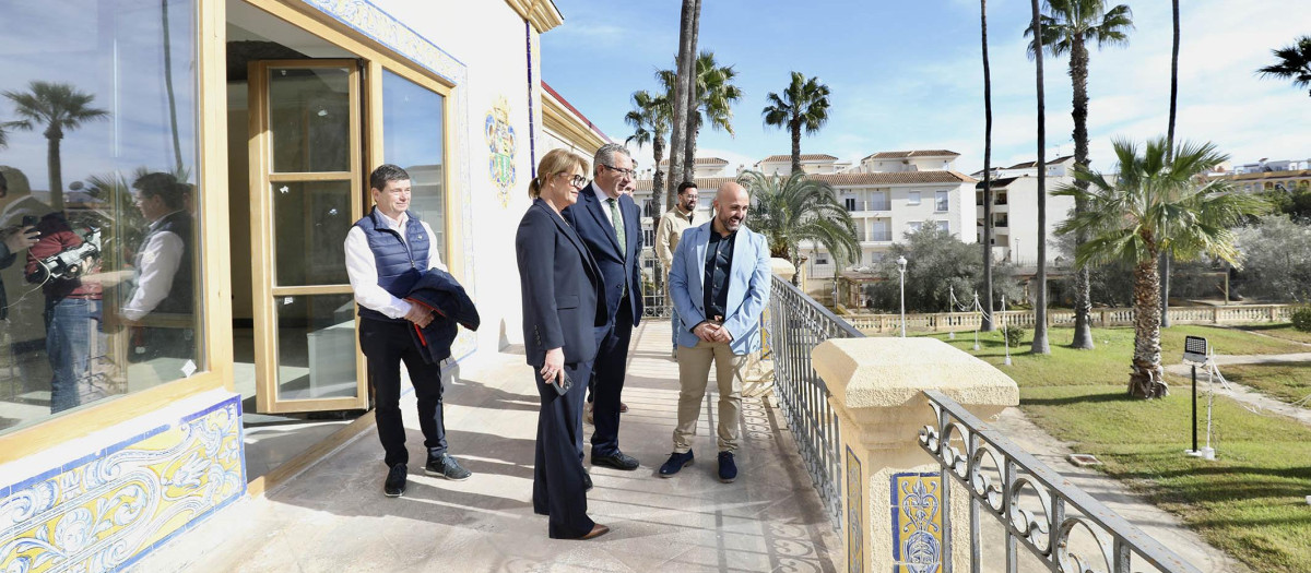 Visita del presidente de la Diputación de Alicante, Toni Pérez, a Jacarilla