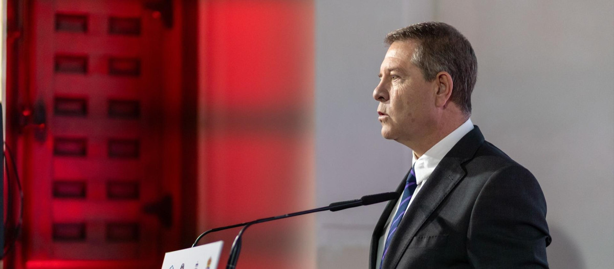 El presidente de Castilla-La Mancha, Emiliano García-Page, entrega los Broches Gastronómicos del Medio Rural.

REMITIDA / HANDOUT por JCCM
Fotografía remitida a medios de comunicación exclusivamente para ilustrar la noticia a la que hace referencia la imagen, y citando la procedencia de la imagen en la firma
30/1/2026