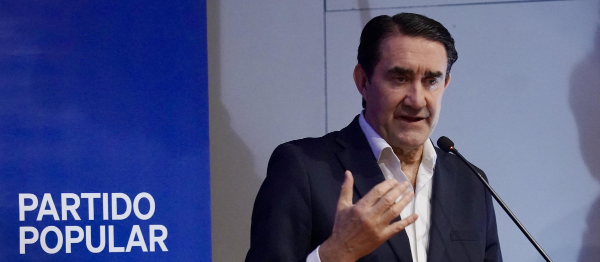 El consejero de Medio Ambiente, Vivienda y Ordenación del Territorio de la Junta de Castilla y León, el 'popular' Juan Carlos Suárez-Quiñones