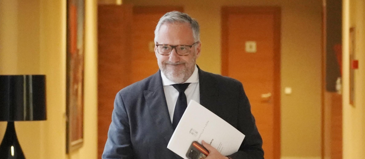 El presidente de las Cortes de Castilla y León durante la última legislatura, Carlos Pollán (Vox), en una imagen de archivo
