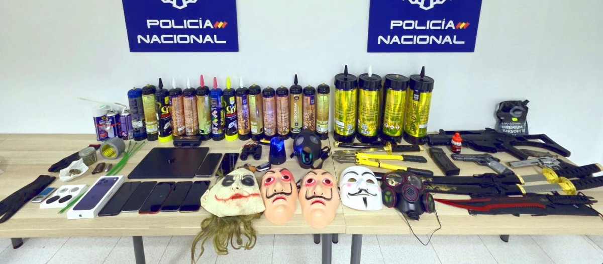 Imagen del material intervenido por la Policía Nacional en el marco de la operación

REMITIDA / HANDOUT por POLICÍA NACIONAL
Fotografía remitida a medios de comunicación exclusivamente para ilustrar la noticia a la que hace referencia la imagen, y citando la procedencia de la imagen en la firma
03/2/2026