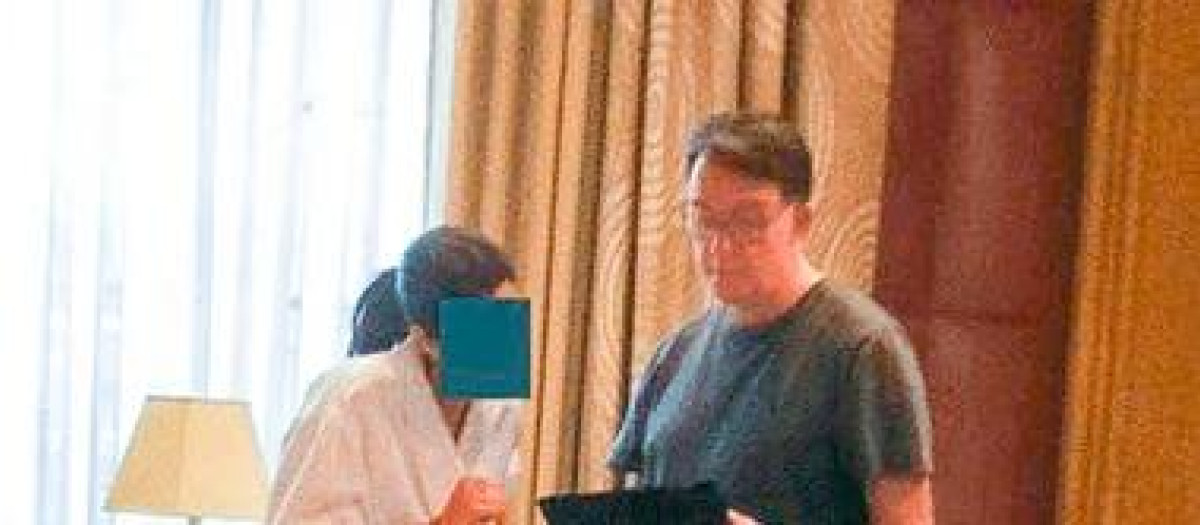 Fotografía Peter Mandelson en ropa interior, publicada en el último tramo de los archivos de Epstein