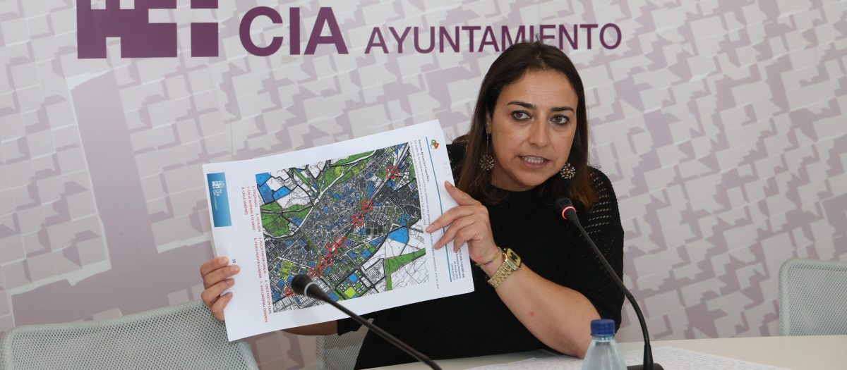 La alcaldesa de Palencia, Miriam Andrés, tras una reunión mantenida con el ministro de Transportes y Movilidad Sostenible, Óscar Puente
