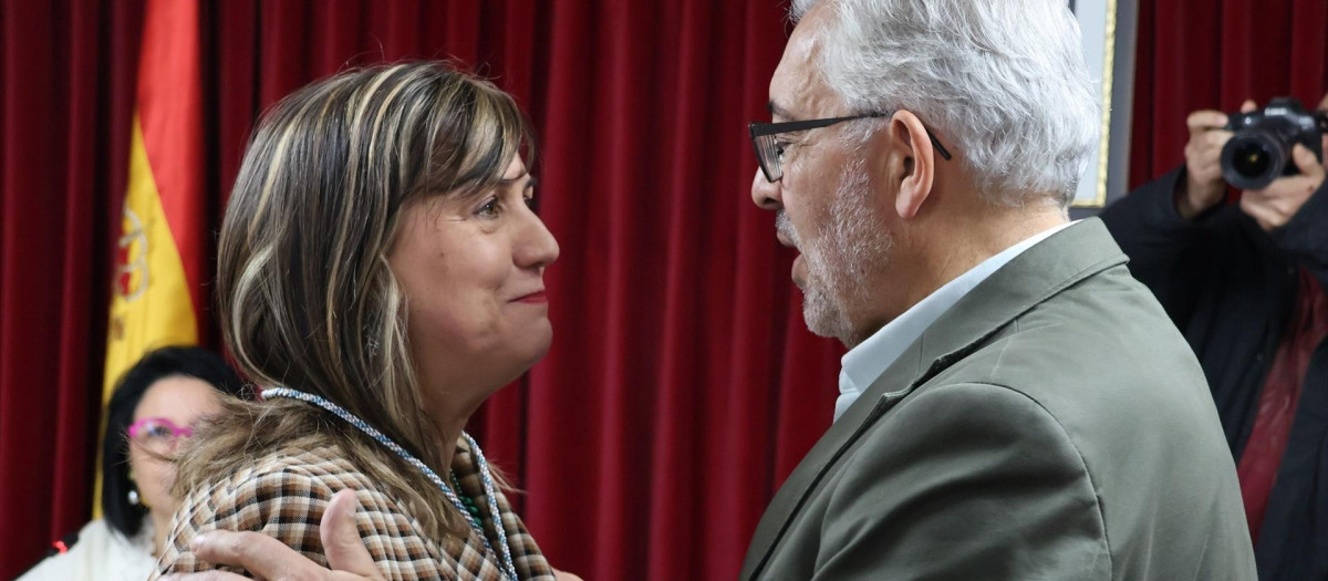 El alcalde de Lugo, Miguel Fernández, con la edil María Reigosa