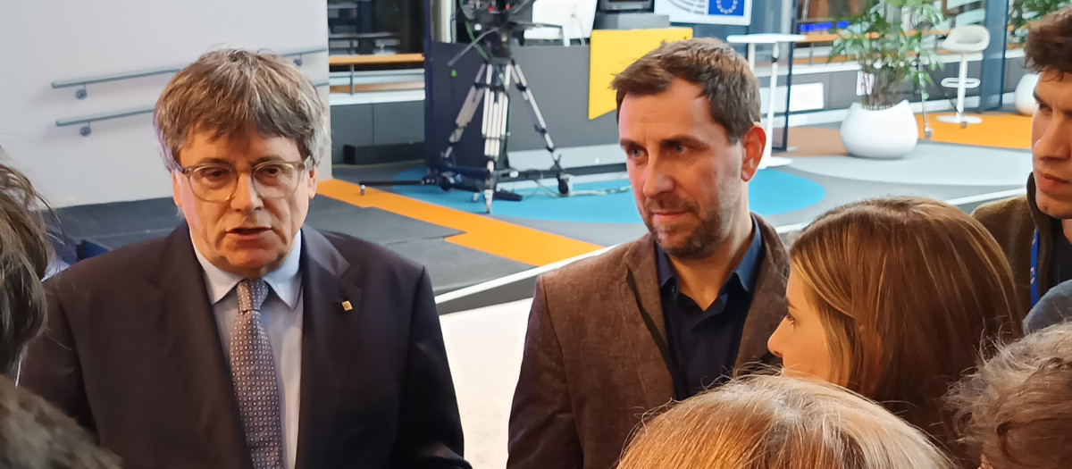 Carles Puigdemont y Toni Comin, en el Parlamento Europeo
