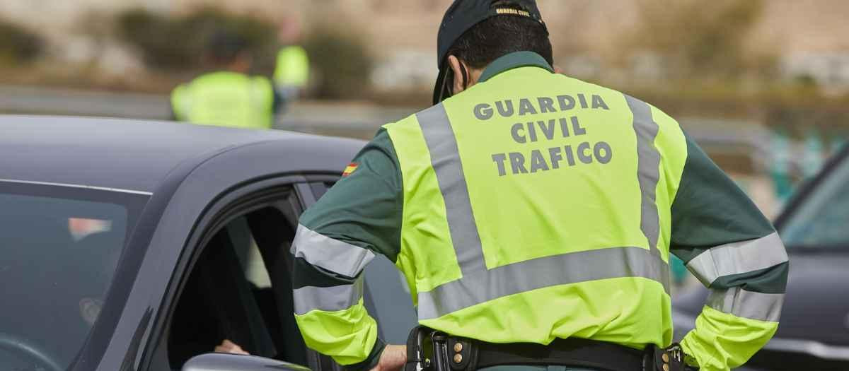 Tal y como revela este caso, los agentes ya están pidiendo la baliza V16