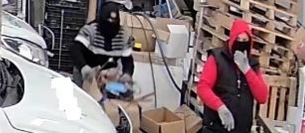 Imagen de uno de los asaltos.

REMITIDA / HANDOUT por GUARDIA CIVIL
Fotografía remitida a medios de comunicación exclusivamente para ilustrar la noticia a la que hace referencia la imagen, y citando la procedencia de la imagen en la firma
06/2/2026