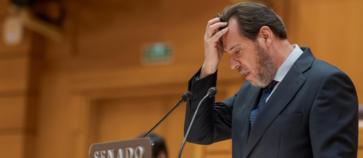 El ministro de Transportes y Movilidad Sostenible, Óscar Puente, durante una comparencia en el Senado