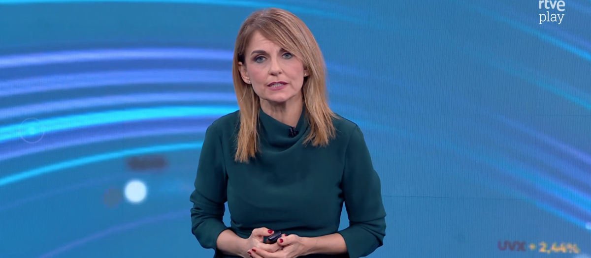 La presentadora de Telediario Fin de Semana, Lourdes Maldonado