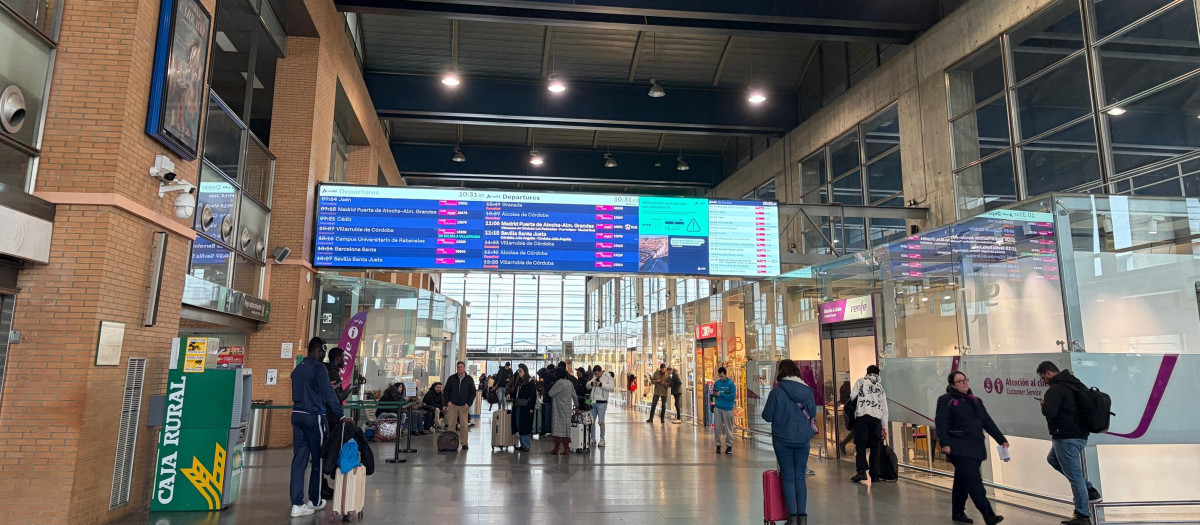 Estación de trenes de Córdoba en el inicio de la huelga