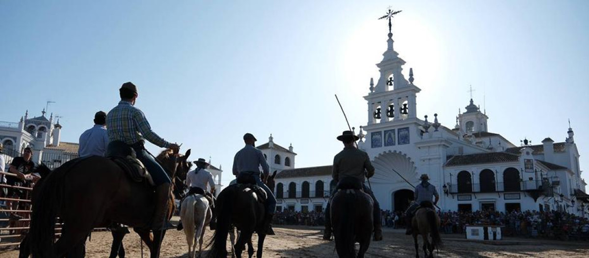 Vista de la aldea de El Rocío