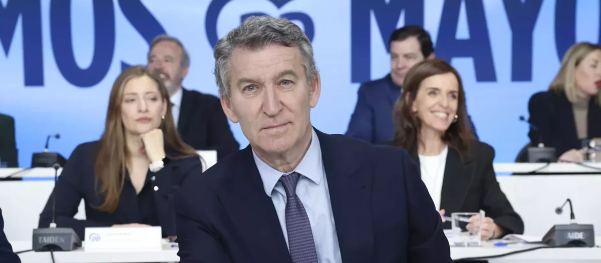 El líder del PP, Alberto Núñez-Feijóo, preside la Junta Directiva Nacional del partido, este lunes