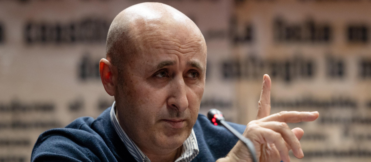 Imagen del presidente de la Confederación Hidrográfica del Júcar, Miguel Polo Cebellán, en la comisión de investigación por la dana en el Senado.