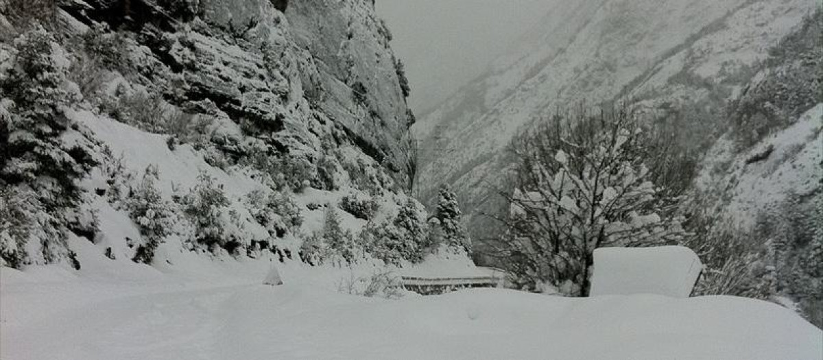 (Foto de ARCHIVO)
Cerradas al tráfico algunas carreteras autonómicas por riesgo de aludes