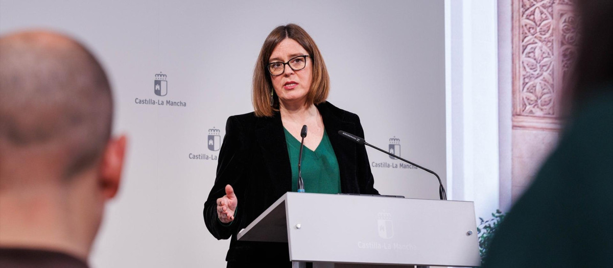 La portavoz del Ejecutivo autonómico, Esther Padilla, en rueda de prensa.

REMITIDA / HANDOUT por DAVID ESTEBAN GONZALEZ/JCCM
Fotografía remitida a medios de comunicación exclusivamente para ilustrar la noticia a la que hace referencia la imagen, y citando la procedencia de la imagen en la firma
11/2/2026