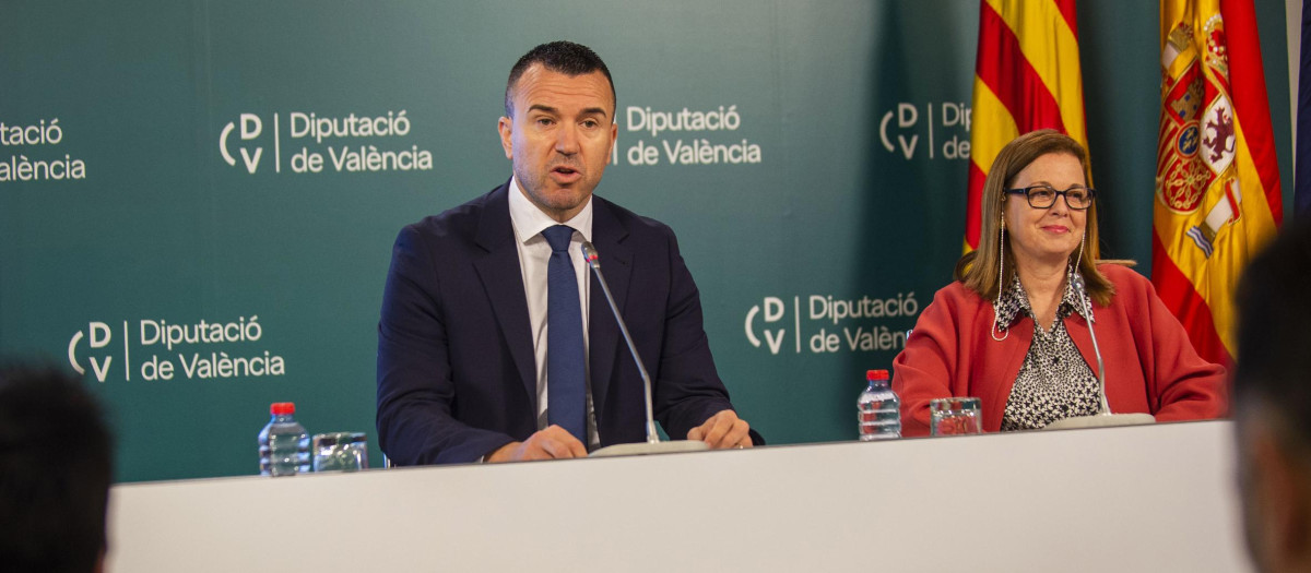 Imagen tomada este miércoles de Vicent Mompó presentando la modificación de RPT de la Diputación de Valencia