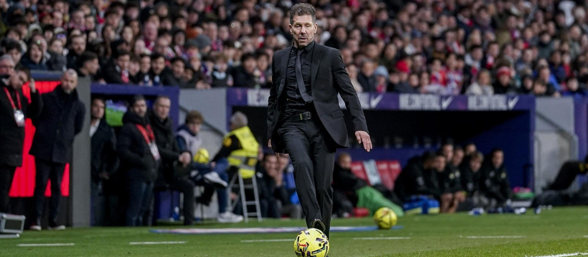 Diego Pablo Simeone, en un partido en el Metropolitano