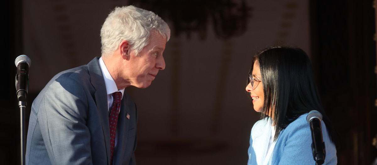 Delcy Rodríguez, se ha reunido con el secretario de energía, Chris Wright