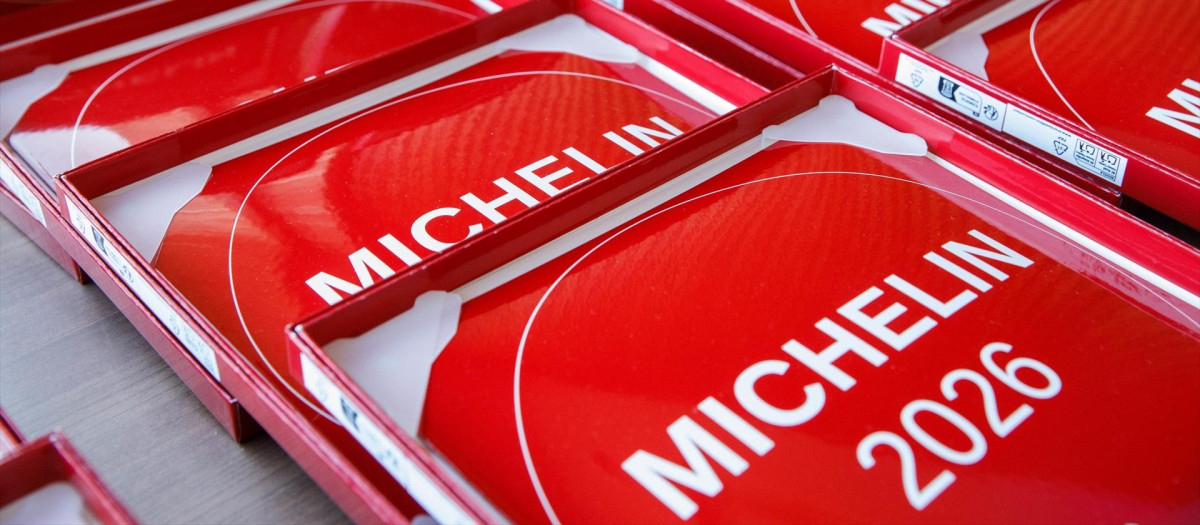 Placas a los Restaurantes Reconocidos de Castilla-La Mancha y Extremadura por la Guía Michelín 2026

REMITIDA / HANDOUT por JCCM/DAVID ESTEBAN GONZALEZ
Fotografía remitida a medios de comunicación exclusivamente para ilustrar la noticia a la que hace referencia la imagen, y citando la procedencia de la imagen en la firma
12/2/2026